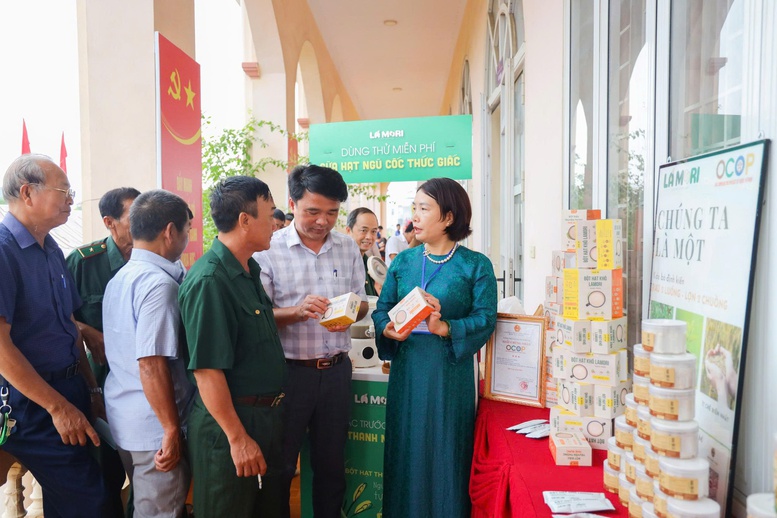 Diễn đàn Khuyến nông-Kết nối sản xuất và tiêu thụ nông sản bền vững- Ảnh 1.