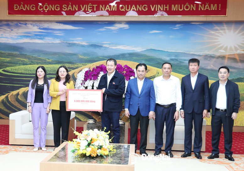 Đồng Nai hỗ trợ 41 tỷ đồng giúp 4 tỉnh miền Bắc khắc phục hậu quả bão lũ- Ảnh 2. Đồng Nai hỗ trợ 41 tỷ đồng giúp 4 tỉnh miền Bắc khắc phục hậu quả bão lũ- Ảnh 2.