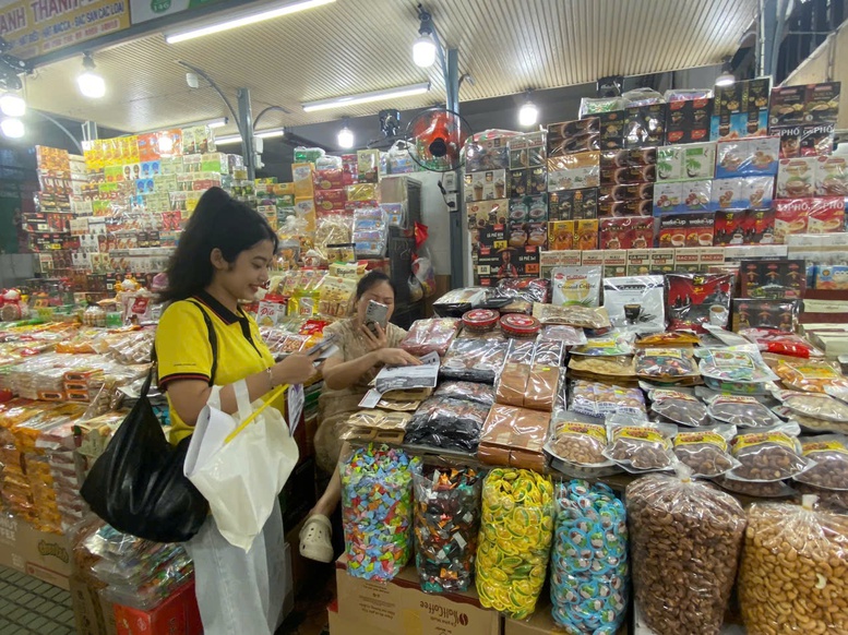 MISA đồng hành '60 ngày đêm cao điểm' hỗ trợ hộ kinh doanh chuyển đổi bỏ thuế khoán- Ảnh 2. MISA đồng hành '60 ngày đêm cao điểm' hỗ trợ hộ kinh doanh chuyển đổi bỏ thuế khoán- Ảnh 2.