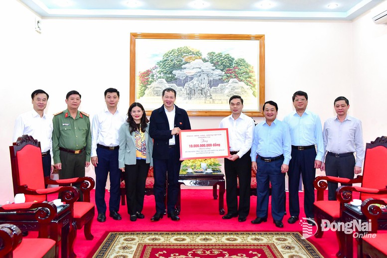 Đồng Nai hỗ trợ 41 tỷ đồng giúp 4 tỉnh miền Bắc khắc phục hậu quả bão lũ- Ảnh 4. Đồng Nai hỗ trợ 41 tỷ đồng giúp 4 tỉnh miền Bắc khắc phục hậu quả bão lũ- Ảnh 4.