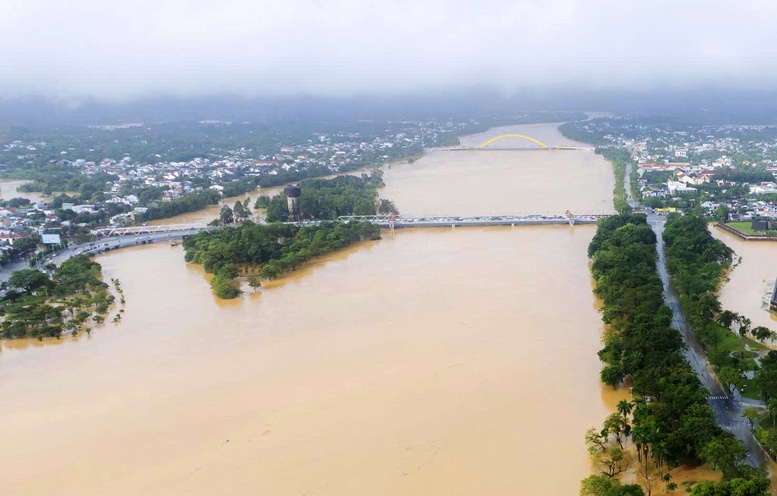 TP. Huế: Hỗ trợ cứu chữa miễn phí cho người bị thương do thiên tai- Ảnh 1.