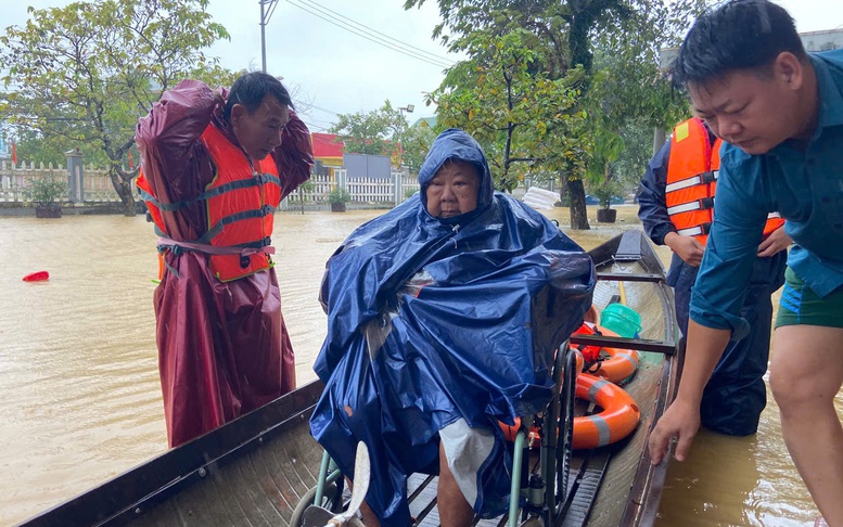 TP. Huế: Hỗ trợ cứu chữa miễn phí cho người bị thương do thiên tai