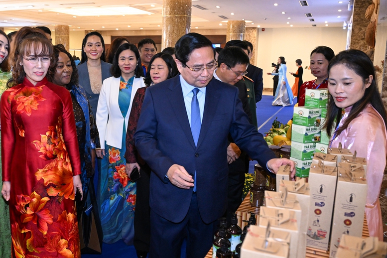 Thủ tướng: Phụ nữ Việt Nam ‘3 tiên phong’, ‘5 làm chủ’ trong khởi nghiệp sáng tạo- Ảnh 10. Thủ tướng: Phụ nữ Việt Nam ‘3 tiên phong’, ‘5 làm chủ’ trong khởi nghiệp sáng tạo- Ảnh 10.