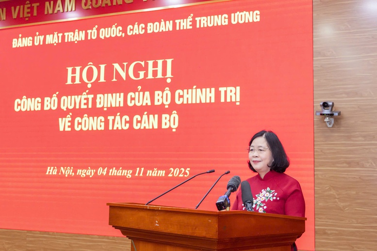 Đồng chí Bùi Thị  Minh Hoài giữ chức Bí thư Đảng ủy Mặt trận Tổ quốc, các đoàn thể Trung ương- Ảnh 5. Đồng chí Bùi Thị  Minh Hoài giữ chức Bí thư Đảng ủy Mặt trận Tổ quốc, các đoàn thể Trung ương- Ảnh 5.