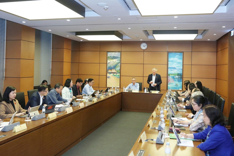 Văn kiện trình Đại hội XIV có tầm nhìn rất chiến lược, một tư duy rất đổi mới- Ảnh 1. Văn kiện trình Đại hội XIV có tầm nhìn rất chiến lược, một tư duy rất đổi mới- Ảnh 1.