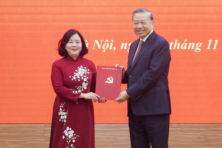 Đồng chí Bùi Thị  Minh Hoài giữ chức Bí thư Đảng ủy Mặt trận Tổ quốc, các đoàn thể Trung ương- Ảnh 1. Đồng chí Bùi Thị  Minh Hoài giữ chức Bí thư Đảng ủy Mặt trận Tổ quốc, các đoàn thể Trung ương- Ảnh 1.