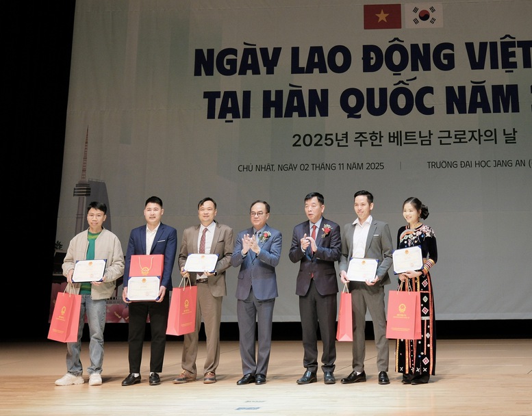 Việt Nam - Hàn Quốc thúc đẩy hợp tác trong lĩnh vực lao động, việc làm và quản lý di cư- Ảnh 1. Việt Nam - Hàn Quốc thúc đẩy hợp tác trong lĩnh vực lao động, việc làm và quản lý di cư- Ảnh 1.