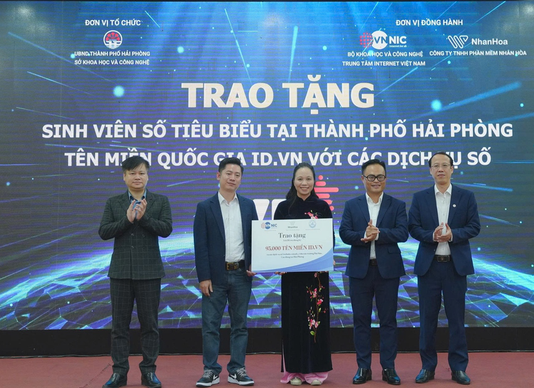 Hỗ trợ người dân, doanh nghiệp hiện diện trực tuyến tin cậy, an toàn với tên miền quốc gia .VN- Ảnh 1.