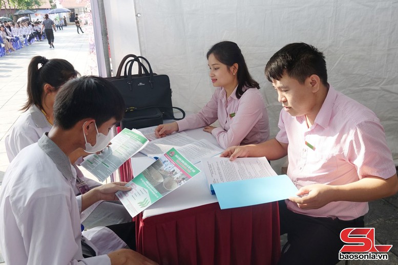 Tín dụng chính sách tiếp sức cho lao động xuất khẩu- Ảnh 2.