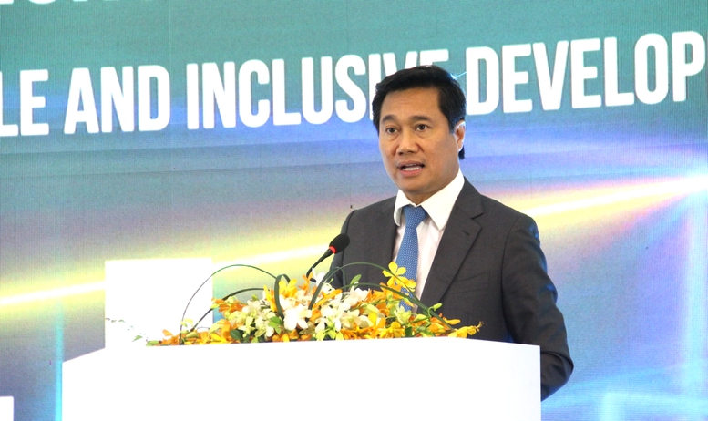 Phát triển đô thị xanh có khả năng chống chịu với biến đổi khí hậu- Ảnh 1. Phát triển đô thị xanh có khả năng chống chịu với biến đổi khí hậu- Ảnh 1.