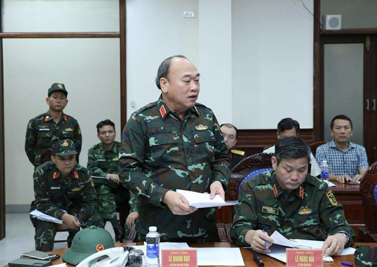 Ứng phó khẩn cấp với bão số 13: Mọi lực lượng phải trực chiến, mọi phương án phải sẵn sàng- Ảnh 6. Ứng phó khẩn cấp với bão số 13: Mọi lực lượng phải trực chiến, mọi phương án phải sẵn sàng- Ảnh 6.