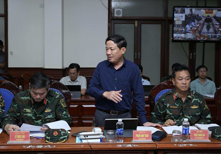 Ứng phó khẩn cấp với bão số 13: Mọi lực lượng phải trực chiến, mọi phương án phải sẵn sàng- Ảnh 7. Ứng phó khẩn cấp với bão số 13: Mọi lực lượng phải trực chiến, mọi phương án phải sẵn sàng- Ảnh 7.