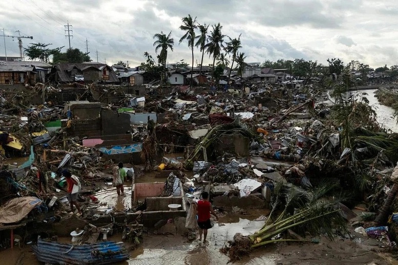 Hơn 140 người chết do bão Kalmaegi (số 13), Philippines ban bố tình trạng thảm họa quốc gia- Ảnh 1. Hơn 140 người chết do bão Kalmaegi (số 13), Philippines ban bố tình trạng thảm họa quốc gia- Ảnh 1.