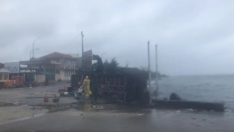 CẬP NHẬT: Bão số 13 suy yếu thành áp thấp trên khu vực Nam Lào; mưa lớn  từ Thanh Hóa đến Đà Nẵng- Ảnh 3.