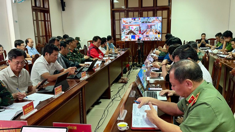 Bão số 13 (Kalmaegi) sắp đổ bộ, Gia Lai cấm đường từ 17h hôm nay- Ảnh 1. Bão số 13 (Kalmaegi) sắp đổ bộ, Gia Lai cấm đường từ 17h hôm nay- Ảnh 1.