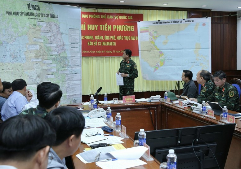 Ứng phó khẩn cấp với bão số 13: Mọi lực lượng phải trực chiến, mọi phương án phải sẵn sàng- Ảnh 5. Ứng phó khẩn cấp với bão số 13: Mọi lực lượng phải trực chiến, mọi phương án phải sẵn sàng- Ảnh 5.