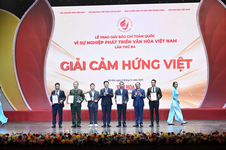 Giải Báo chí toàn quốc ‘Vì sự nghiệp phát triển Văn hóa Việt Nam’: Lan tỏa các giá trị tốt đẹp đến cộng đồng- Ảnh 2. Giải Báo chí toàn quốc ‘Vì sự nghiệp phát triển Văn hóa Việt Nam’: Lan tỏa các giá trị tốt đẹp đến cộng đồng- Ảnh 2.