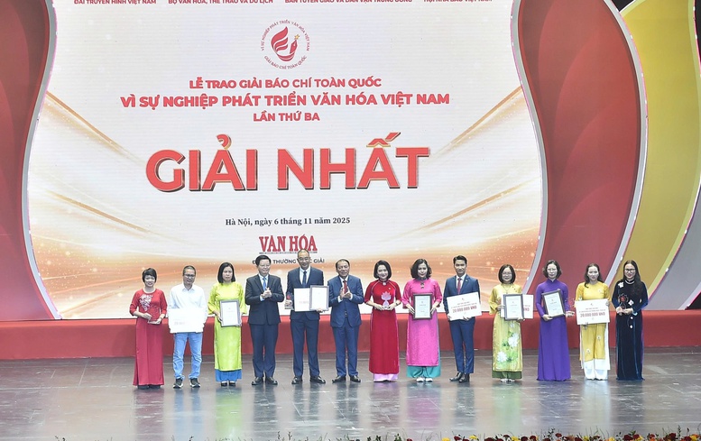 Giải Báo chí toàn quốc ‘Vì sự nghiệp phát triển Văn hóa Việt Nam’: Lan tỏa các giá trị tốt đẹp đến cộng đồng- Ảnh 1. Giải Báo chí toàn quốc ‘Vì sự nghiệp phát triển Văn hóa Việt Nam’: Lan tỏa các giá trị tốt đẹp đến cộng đồng- Ảnh 1.