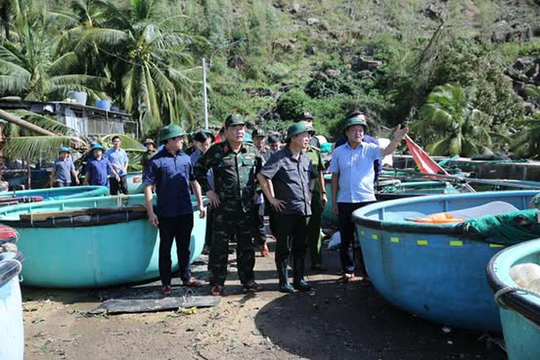 Khắc phục hậu quả bão số 13: Khẩn trương triển khai theo phương châm 