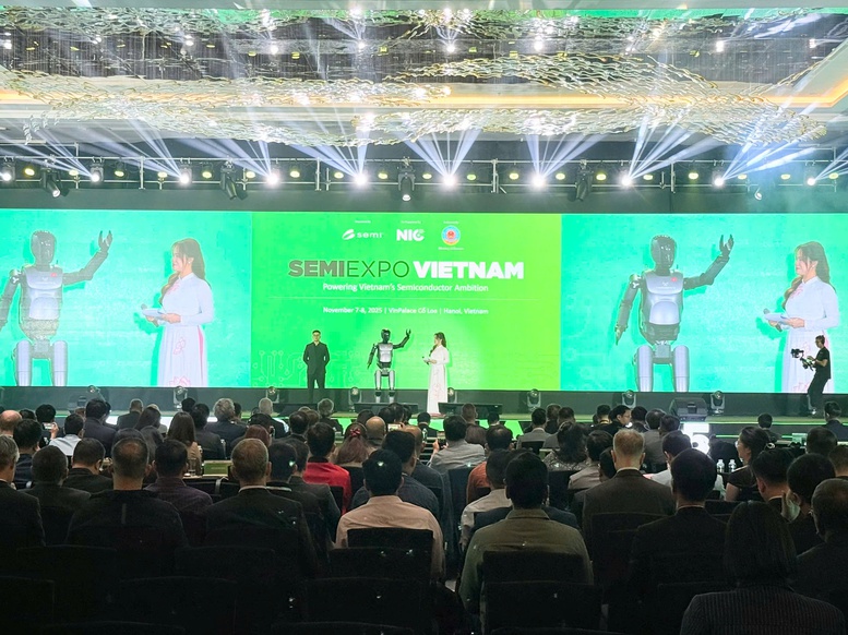 Khai mạc triển lãm quốc tế lớn nhất Việt Nam trong lĩnh vực bán dẫn- Ảnh 1. Khai mạc triển lãm quốc tế lớn nhất Việt Nam trong lĩnh vực bán dẫn- Ảnh 1.