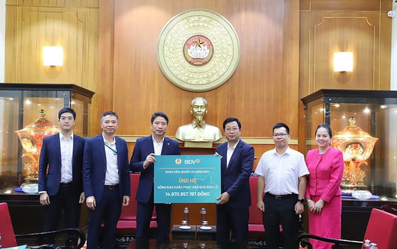 Phân bổ 30 tỷ đồng hỗ trợ các địa phương khắc phục hậu quả bão số 13- Ảnh 1. Phân bổ 30 tỷ đồng hỗ trợ các địa phương khắc phục hậu quả bão số 13- Ảnh 1.