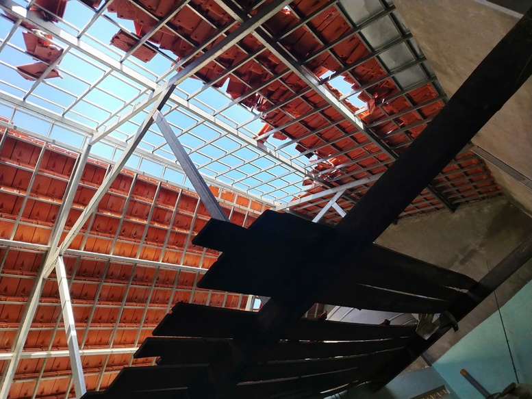 Quân khu 5 nhanh chóng hỗ trợ người dân khắc phục hậu quả bão số 13- Ảnh 8. Quân khu 5 nhanh chóng hỗ trợ người dân khắc phục hậu quả bão số 13- Ảnh 8.