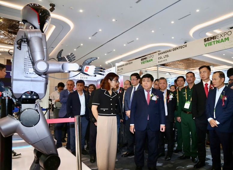 SEMIExpo Việt Nam 2025: Biểu tượng cho tinh thần hợp tác, sáng tạo và khát vọng vươn lên của Việt Nam- Ảnh 5. SEMIExpo Việt Nam 2025: Biểu tượng cho tinh thần hợp tác, sáng tạo và khát vọng vươn lên của Việt Nam- Ảnh 5.