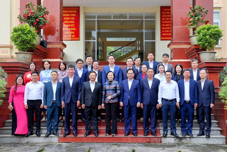 Phó Thủ tướng Phạm Thị Thanh Trà kiểm tra hoạt động chính quyền địa phương 2 cấp tại xã Mường Khương, Lào Cai- Ảnh 4.