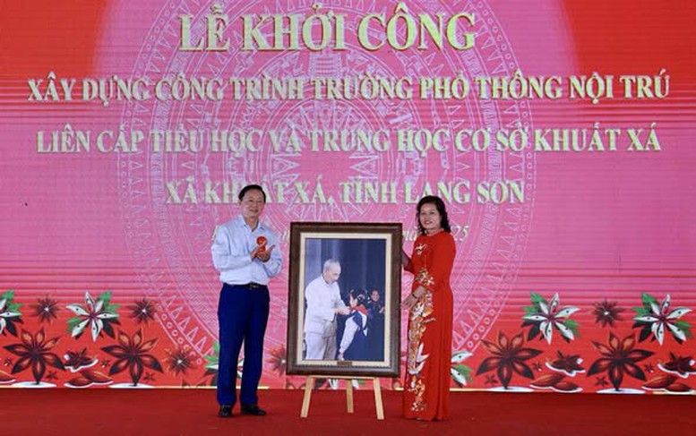 Phó Thủ tướng Trần Hồng Hà dự lễ khởi công xây dựng Trường Phổ thông dân tộc nội trú liên cấp Khuất Xá, Lạng Sơn- Ảnh 3. Phó Thủ tướng Trần Hồng Hà dự lễ khởi công xây dựng Trường Phổ thông dân tộc nội trú liên cấp Khuất Xá, Lạng Sơn- Ảnh 3.