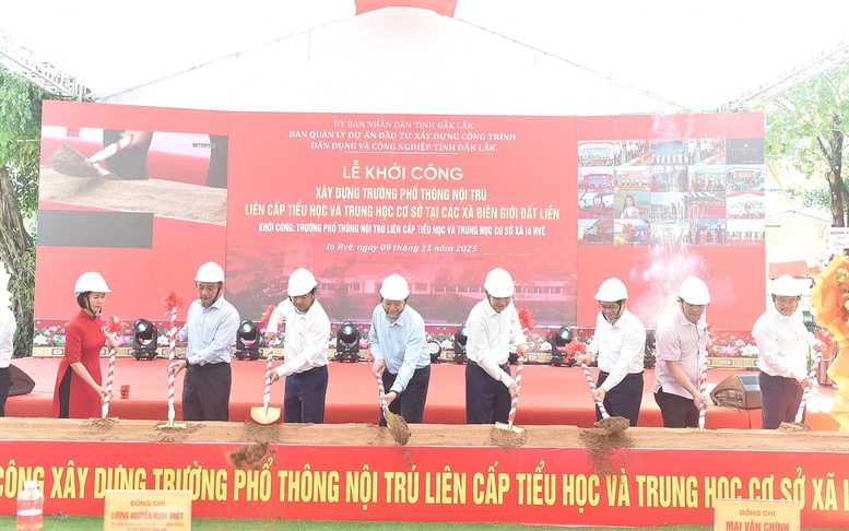 Phó Thủ tướng Mai Văn Chính dự lễ khởi công xây dựng Trường Phổ thông nội trú liên cấp TH-THCS xã Ia Rvê, Đắk Lắk
