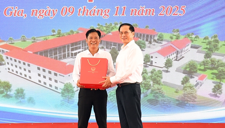 An Giang khởi công xây dựng 3 trường liên cấp Tiểu học-THCS vùng biên- Ảnh 7. An Giang khởi công xây dựng 3 trường liên cấp Tiểu học-THCS vùng biên- Ảnh 7.