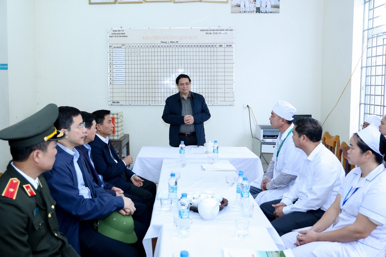 Thủ tướng đề nghị xây dựng "xã không tội phạm" tại vùng biên giới- Ảnh 4. Thủ tướng đề nghị xây dựng "xã không tội phạm" tại vùng biên giới- Ảnh 4.