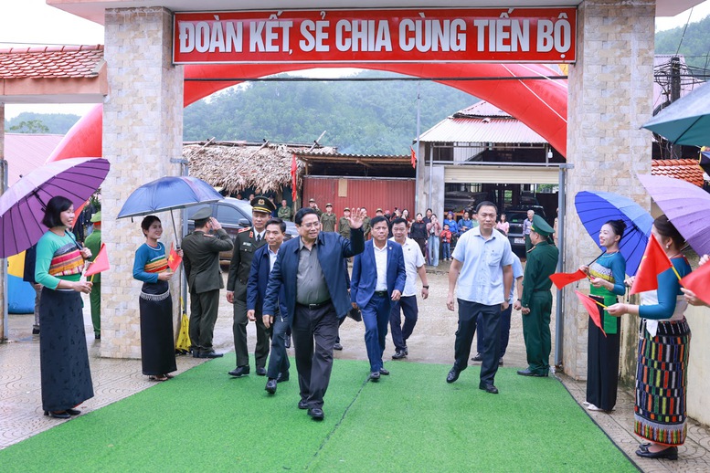 TRỰC TIẾP: Khởi công xây dựng các trường phổ thông nội trú tại các xã biên giới đất liền- Ảnh 1.