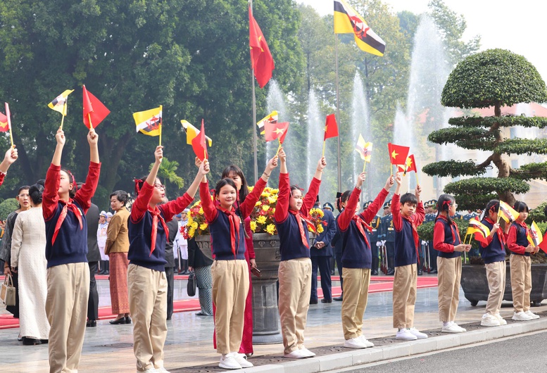 Chủ tịch nước Lương Cường chủ trì lễ đón chính thức Quốc vương Brunei- Ảnh 2.