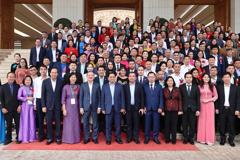 TỔNG THUẬT: Hội nghị Thủ tướng Chính phủ đối thoại với nông dân năm 2025- Ảnh 28.