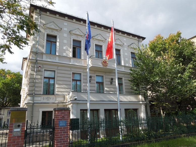 Đề xuất sửa đổi, bổ sung một số quy định liên quan đến Cơ quan đại diện của Việt Nam ở nước ngoài- Ảnh 1. Đề xuất sửa đổi, bổ sung một số quy định liên quan đến Cơ quan đại diện của Việt Nam ở nước ngoài- Ảnh 1.