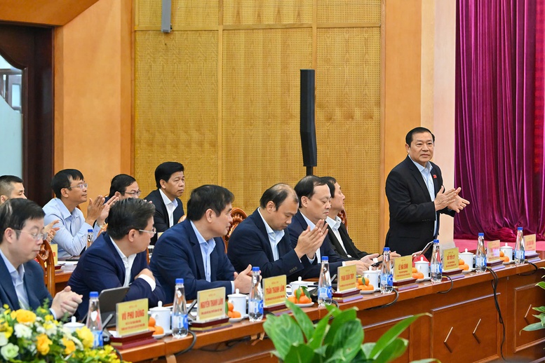 Báo chí phải làm rõ tầm nhìn của Đảng, những thành tựu sau 40 năm đổi mới, khát vọng phát triển của dân tộc- Ảnh 2. Báo chí phải làm rõ tầm nhìn của Đảng, những thành tựu sau 40 năm đổi mới, khát vọng phát triển của dân tộc- Ảnh 2.