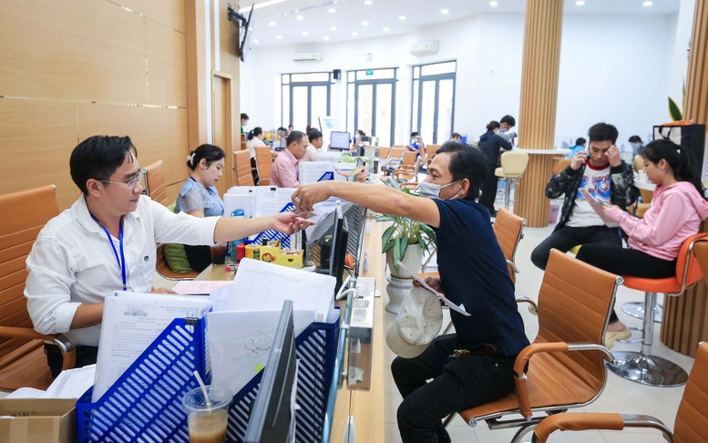 Chưa hưởng lương đại học có được tiếp nhận vào công chức?