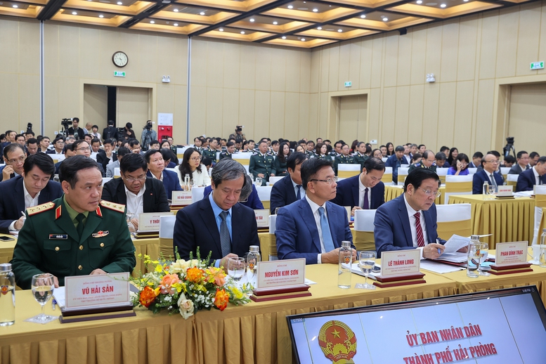 Thủ tướng: Chuyển từ Thủ tướng: Chuyển từ