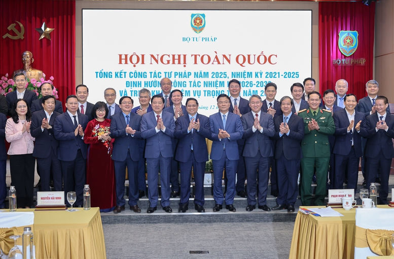 Thủ tướng: Chuyển từ Thủ tướng: Chuyển từ