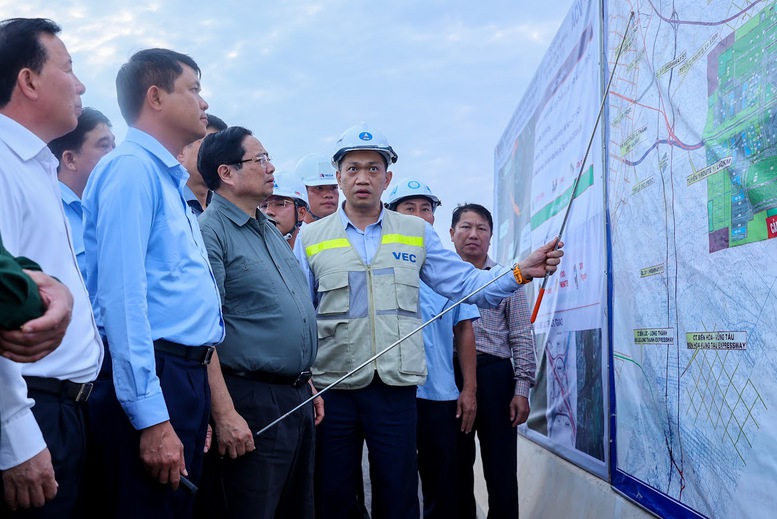 Thủ tướng: Sân bay Long Thành sẽ đón chuyến bay chính thức đầu tiên vào 19/12- Ảnh 13. Thủ tướng: Sân bay Long Thành sẽ đón chuyến bay chính thức đầu tiên vào 19/12- Ảnh 13.