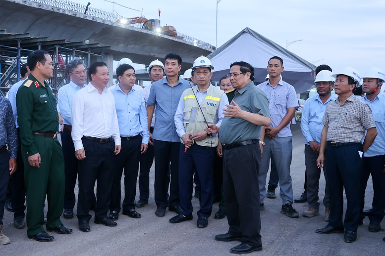 Thủ tướng: Sân bay Long Thành sẽ đón chuyến bay chính thức đầu tiên vào 19/12- Ảnh 14. Thủ tướng: Sân bay Long Thành sẽ đón chuyến bay chính thức đầu tiên vào 19/12- Ảnh 14.