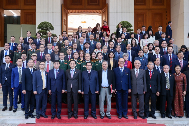 Thủ tướng: Quan tâm đầu tư cho khu vực biên giới ít nhất phải bằng hoặc cao hơn trong nội địa- Ảnh 10. Thủ tướng: Quan tâm đầu tư cho khu vực biên giới ít nhất phải bằng hoặc cao hơn trong nội địa- Ảnh 10.