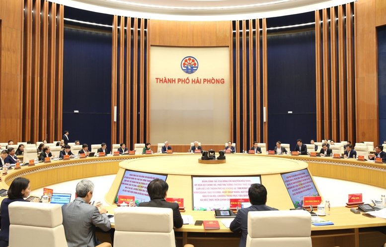 Hải Phòng cần tiếp tục tập trung tháo gỡ khó khăn, vướng mắc, thúc đẩy phát triển sản xuất, kinh doanh- Ảnh 4. Hải Phòng cần tiếp tục tập trung tháo gỡ khó khăn, vướng mắc, thúc đẩy phát triển sản xuất, kinh doanh- Ảnh 4.