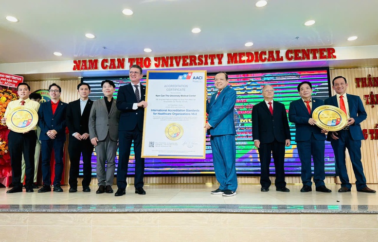 Bệnh viện Đại học Nam Cần Thơ đạt chuẩn kiểm định Hoa Kỳ, lần đầu tiên tại ĐBSCL- Ảnh 1. Bệnh viện Đại học Nam Cần Thơ đạt chuẩn kiểm định Hoa Kỳ, lần đầu tiên tại ĐBSCL- Ảnh 1.