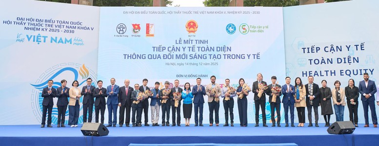 AstraZeneca và Đại học Bách khoa Hà Nội ra mắt Trung tâm đổi mới sáng tạo y tế- Ảnh 1.