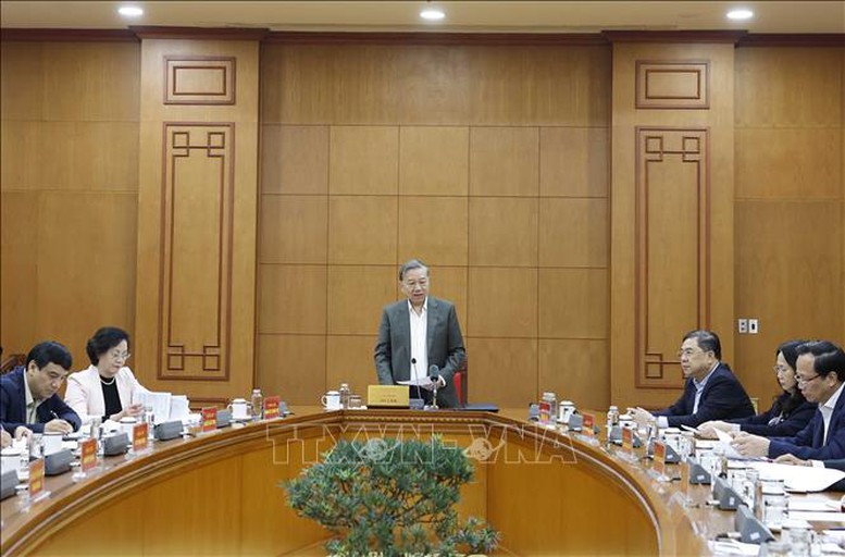 Thực hiện chế độ, chính sách đối với người có công phải đầy đủ, kịp thời, tuyệt đối không đùn đẩy trách nhiệm- Ảnh 3. Thực hiện chế độ, chính sách đối với người có công phải đầy đủ, kịp thời, tuyệt đối không đùn đẩy trách nhiệm- Ảnh 3.