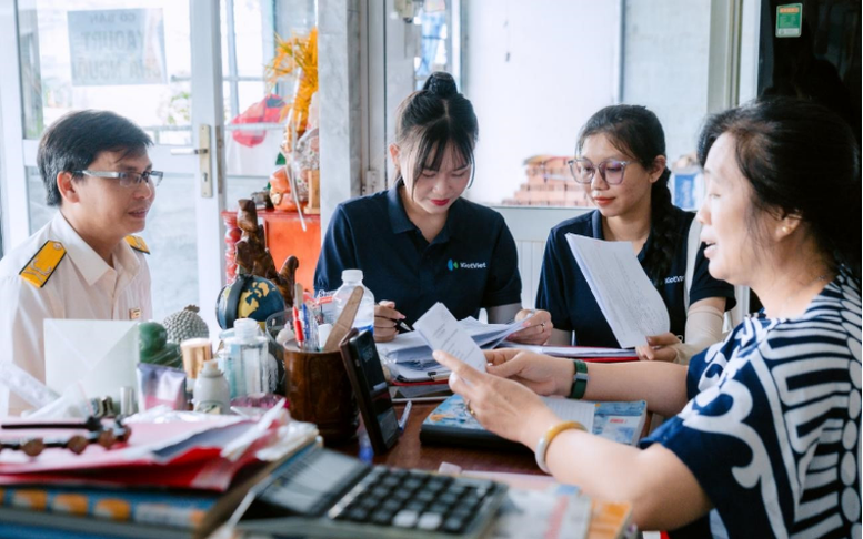 Đồng hành, tạo điều kiện cho hộ kinh doanh trong kê khai thuế