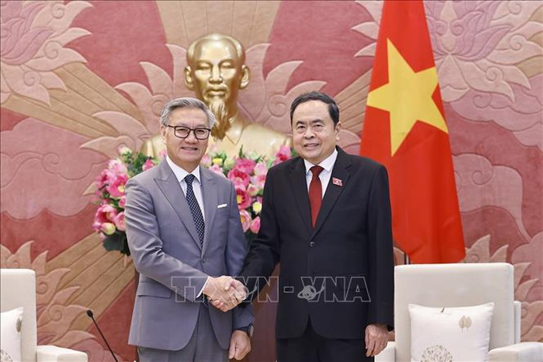 Chủ tịch Quốc hội Trần Thanh Mẫn tiếp Bộ trưởng Ngoại giao Lào- Ảnh 1.