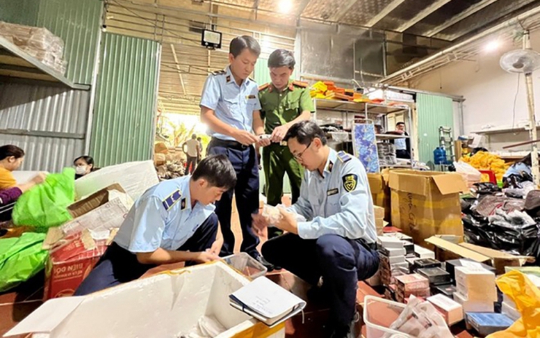 Đẩy mạnh chống hàng giả trên sàn thương mại điện tử